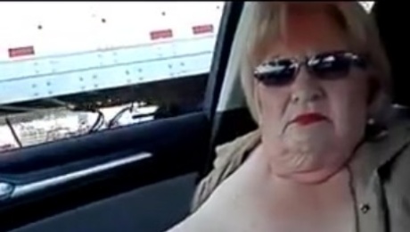 Bbw nude flashing and masturbating in car