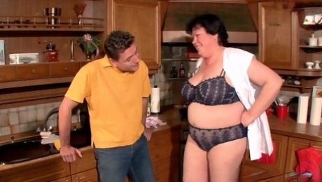 German fat ugly mother housewife fuck in kitche