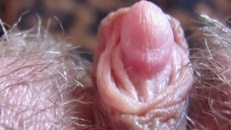 HARD BIG CLITORIS IN EXTREME CLOSE UP HD